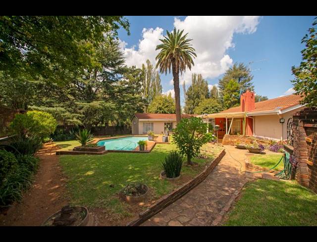 4 BEDROOM HOUSE FOR SALE IN WYCHWOOD